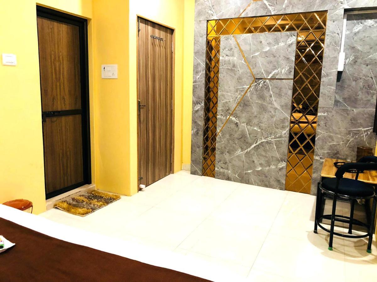 The Madaar House Hotel Varanasi Exterior photo