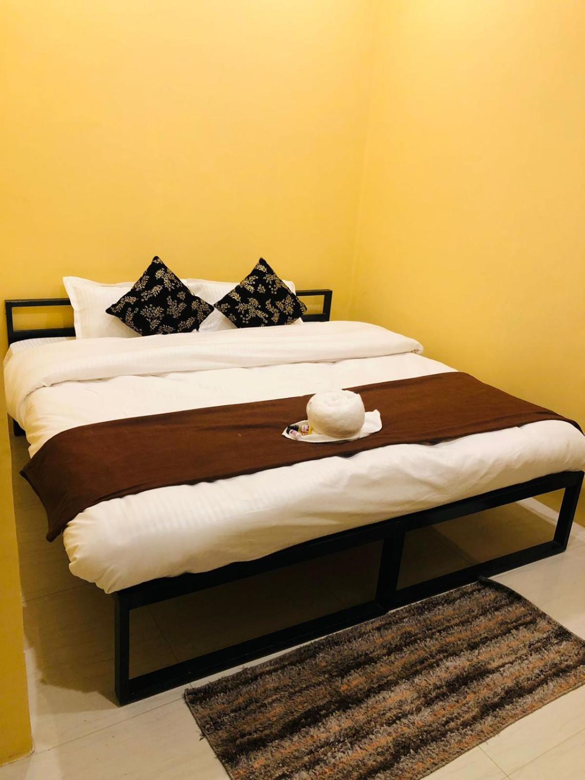 The Madaar House Hotel Varanasi Exterior photo